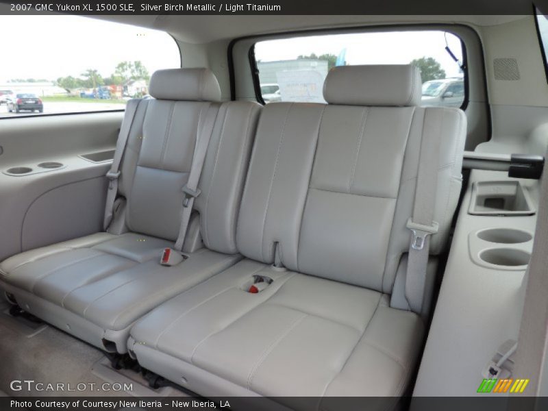 Silver Birch Metallic / Light Titanium 2007 GMC Yukon XL 1500 SLE