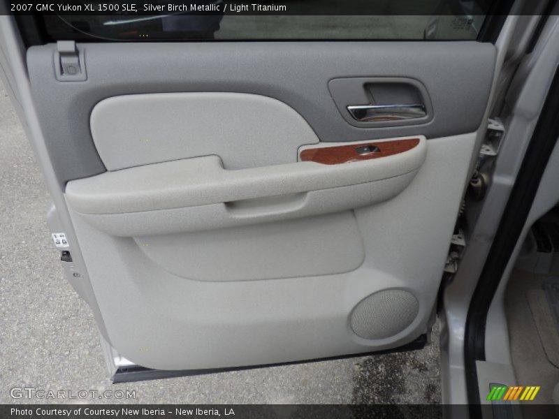 Silver Birch Metallic / Light Titanium 2007 GMC Yukon XL 1500 SLE
