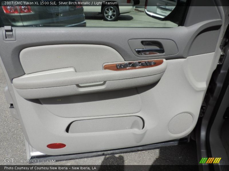 Silver Birch Metallic / Light Titanium 2007 GMC Yukon XL 1500 SLE