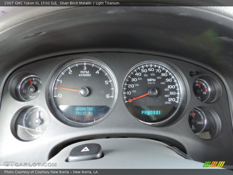 Silver Birch Metallic / Light Titanium 2007 GMC Yukon XL 1500 SLE