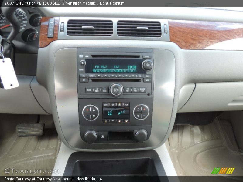 Silver Birch Metallic / Light Titanium 2007 GMC Yukon XL 1500 SLE