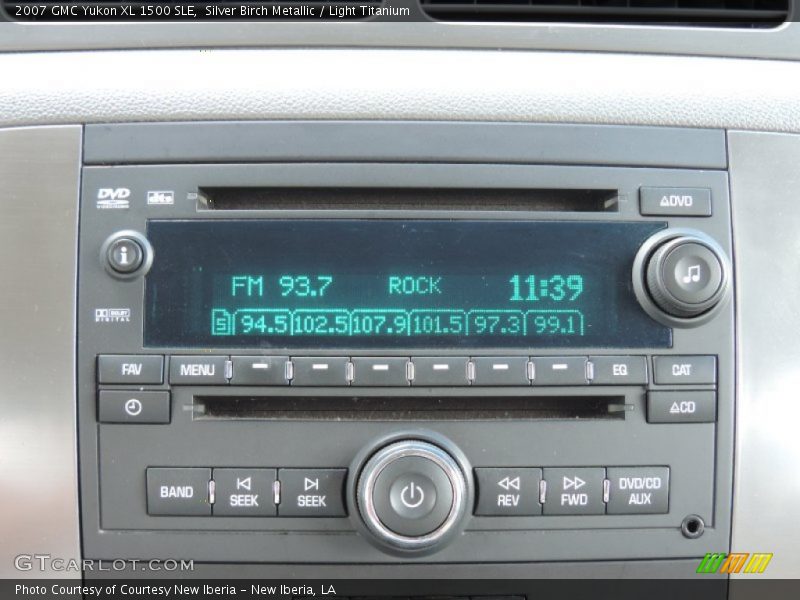 Silver Birch Metallic / Light Titanium 2007 GMC Yukon XL 1500 SLE