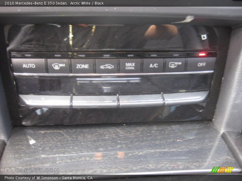 Arctic White / Black 2010 Mercedes-Benz E 350 Sedan