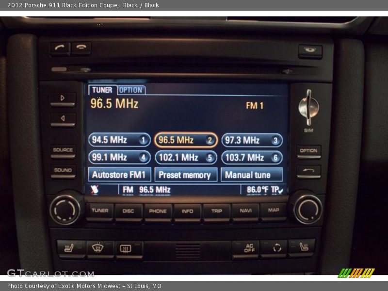 Audio System of 2012 911 Black Edition Coupe