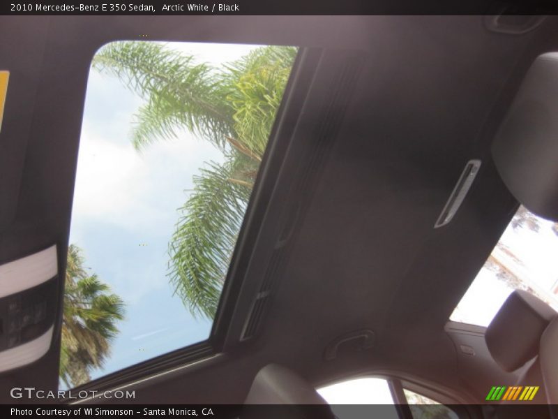 Arctic White / Black 2010 Mercedes-Benz E 350 Sedan