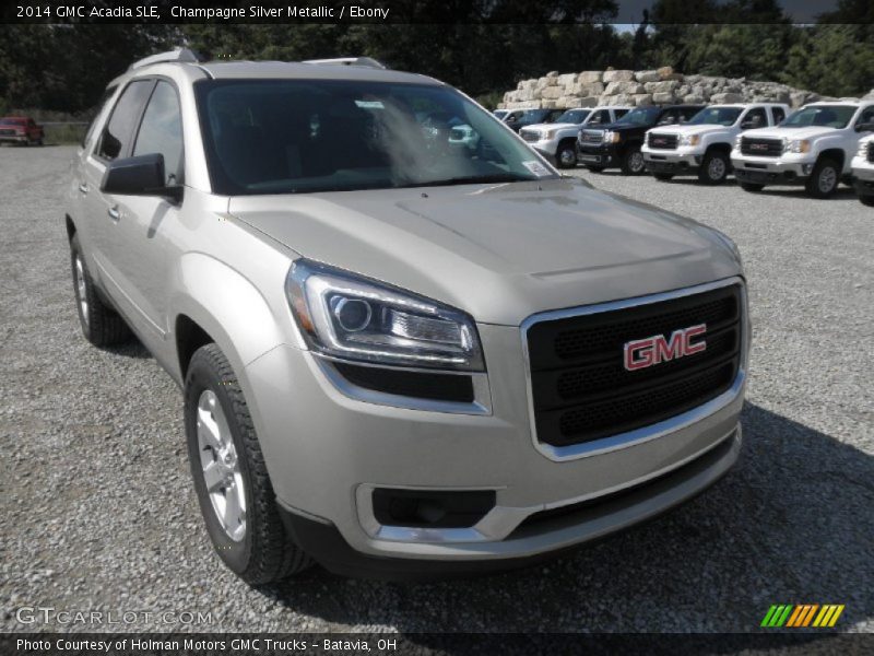 Front 3/4 View of 2014 Acadia SLE