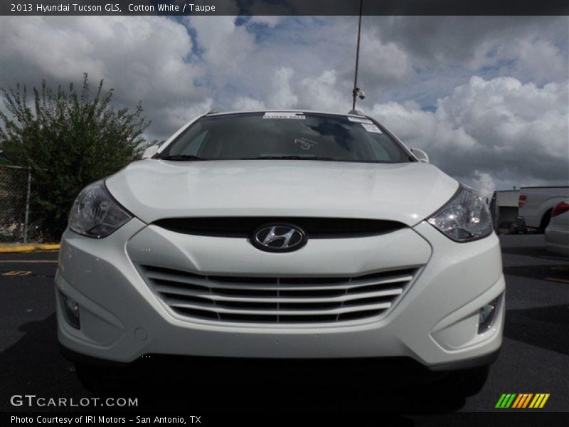 Cotton White / Taupe 2013 Hyundai Tucson GLS