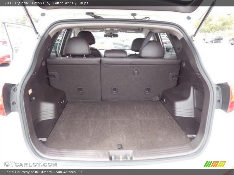 Cotton White / Taupe 2013 Hyundai Tucson GLS