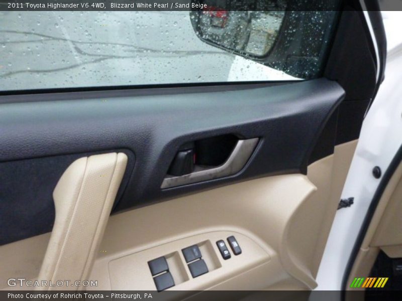 Blizzard White Pearl / Sand Beige 2011 Toyota Highlander V6 4WD