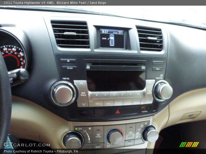 Blizzard White Pearl / Sand Beige 2011 Toyota Highlander V6 4WD