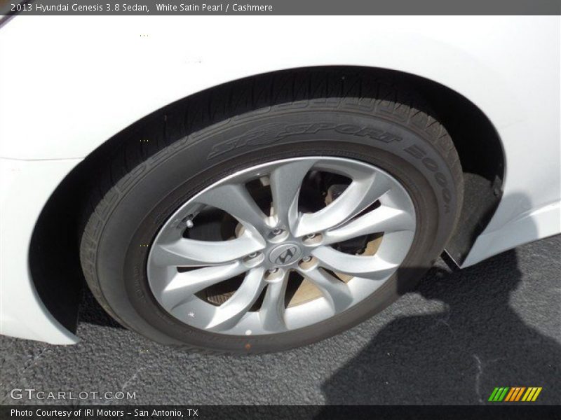 White Satin Pearl / Cashmere 2013 Hyundai Genesis 3.8 Sedan