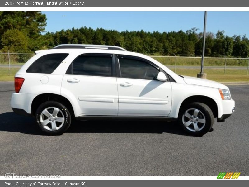 Bright White / Ebony 2007 Pontiac Torrent