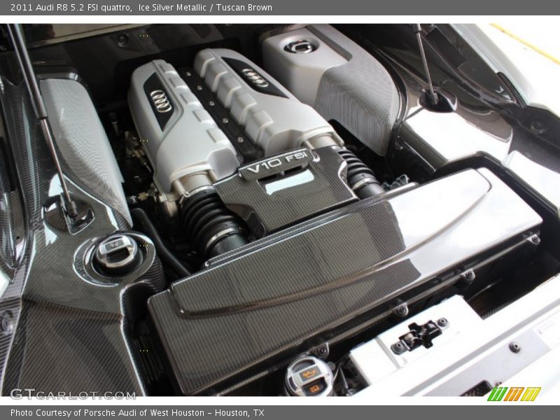  2011 R8 5.2 FSI quattro Engine - 5.2 Liter FSI DOHC 40-Valve VVT V10