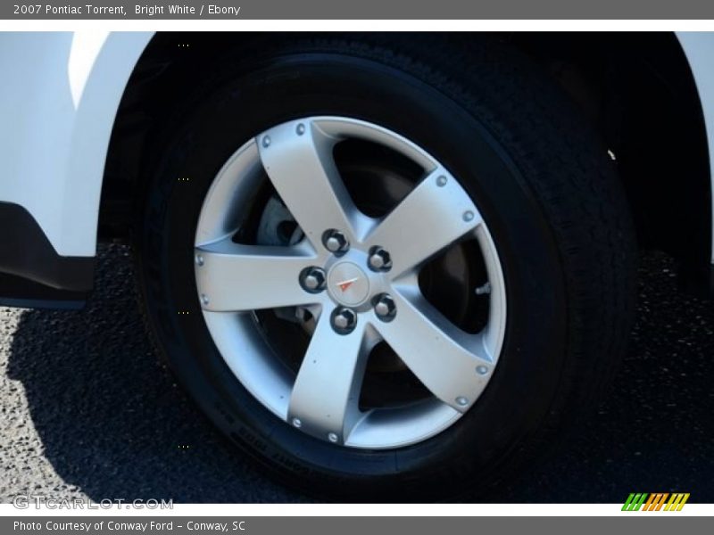 Bright White / Ebony 2007 Pontiac Torrent