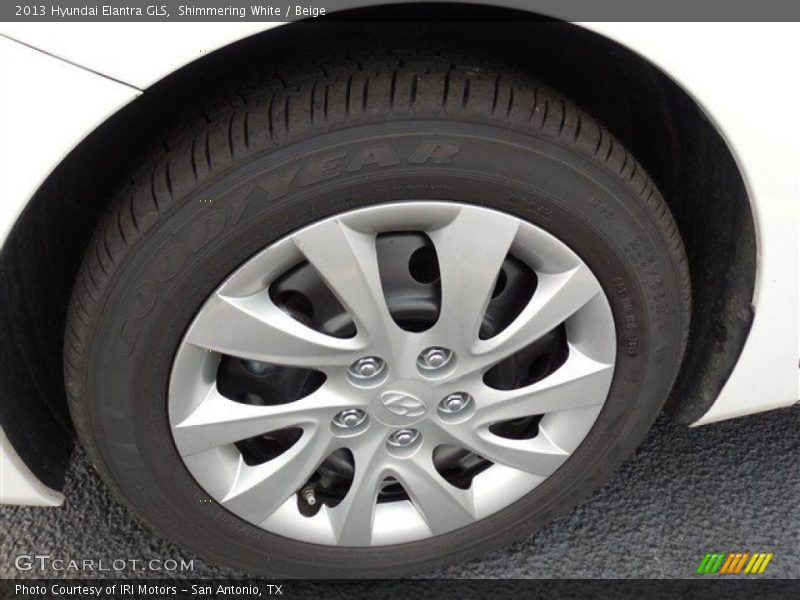 Shimmering White / Beige 2013 Hyundai Elantra GLS