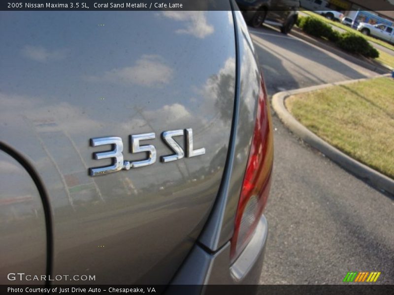 Coral Sand Metallic / Cafe Latte 2005 Nissan Maxima 3.5 SL