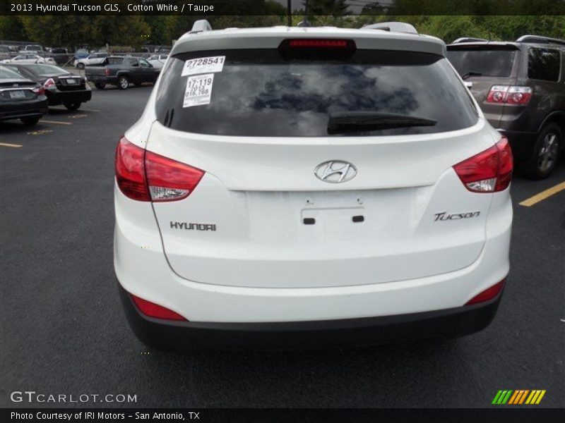 Cotton White / Taupe 2013 Hyundai Tucson GLS