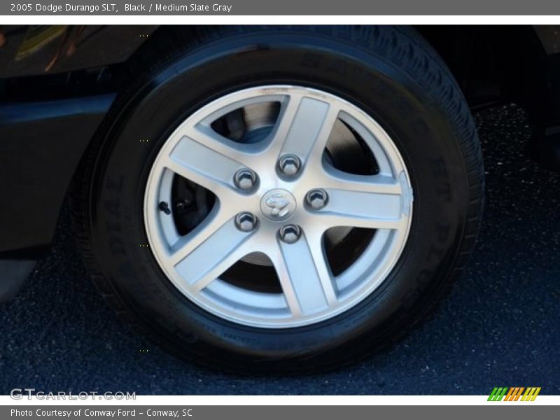  2005 Durango SLT Wheel