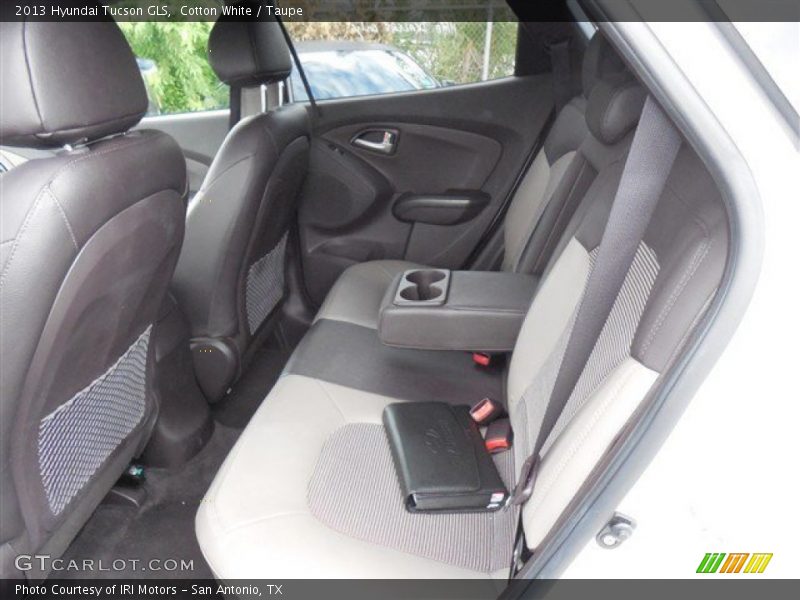 Cotton White / Taupe 2013 Hyundai Tucson GLS