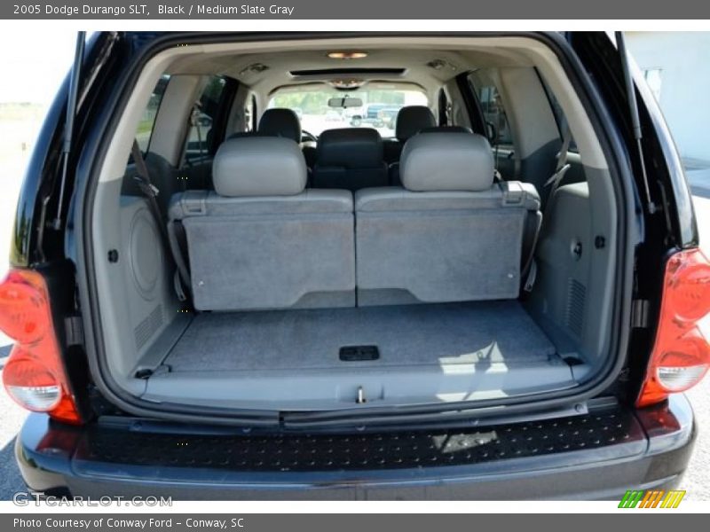  2005 Durango SLT Trunk