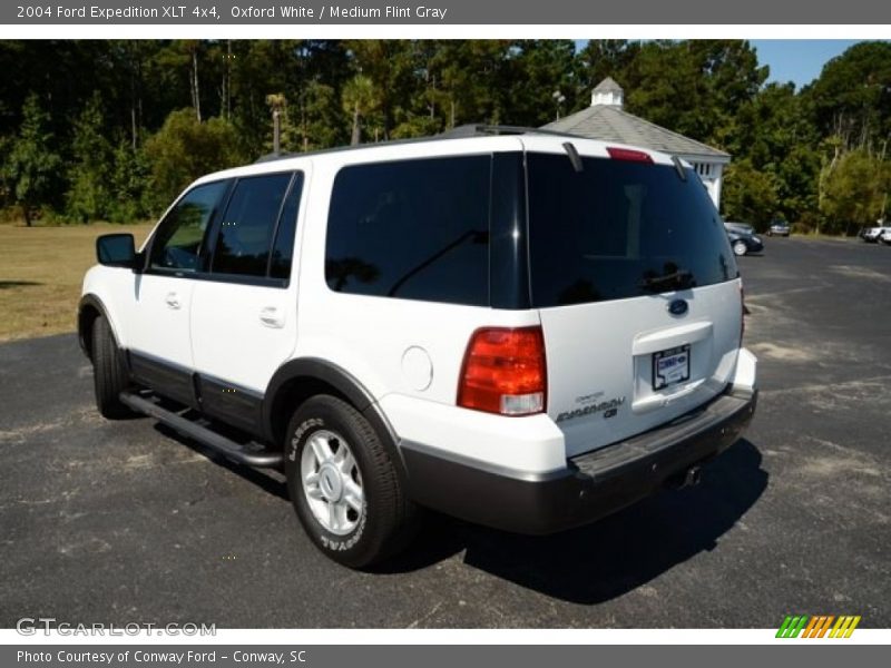 Oxford White / Medium Flint Gray 2004 Ford Expedition XLT 4x4