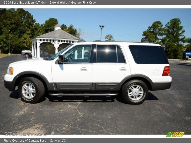 Oxford White / Medium Flint Gray 2004 Ford Expedition XLT 4x4