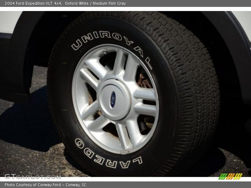 Oxford White / Medium Flint Gray 2004 Ford Expedition XLT 4x4