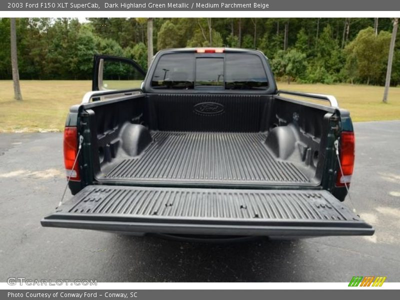 Dark Highland Green Metallic / Medium Parchment Beige 2003 Ford F150 XLT SuperCab