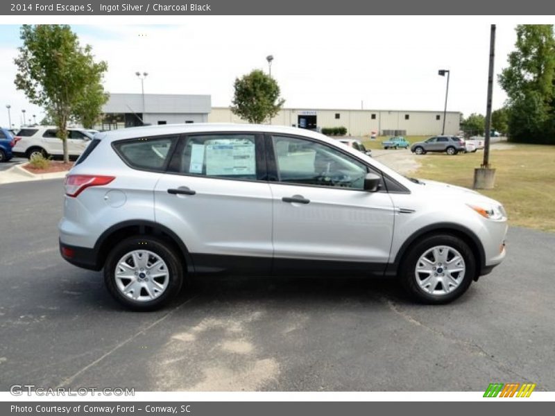 Ingot Silver / Charcoal Black 2014 Ford Escape S