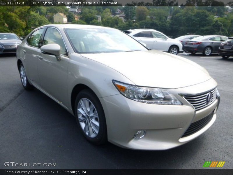 Satin Cashmere Metallic / Parchment 2013 Lexus ES 300h Hybrid