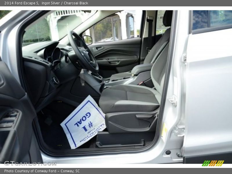 Ingot Silver / Charcoal Black 2014 Ford Escape S