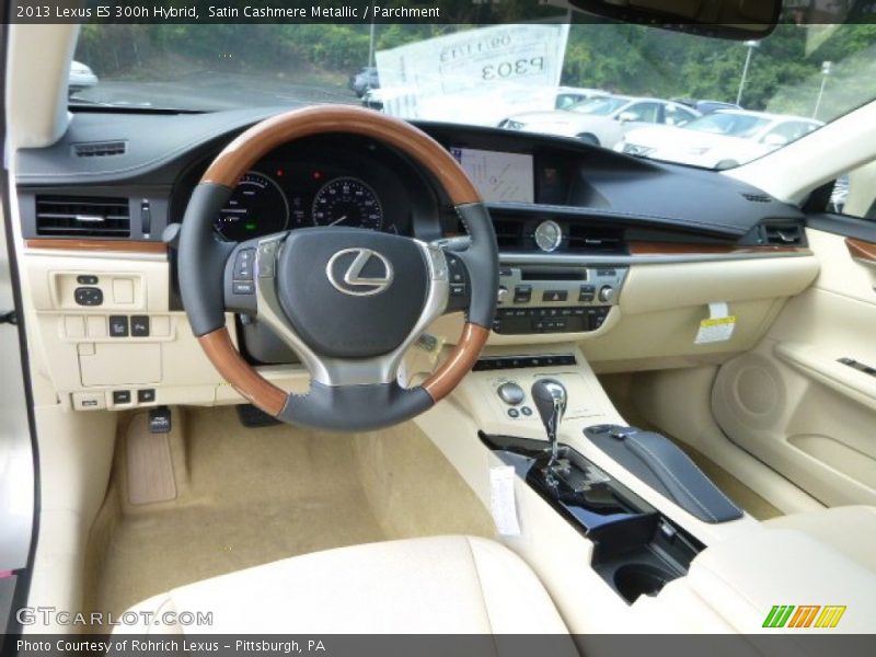 Satin Cashmere Metallic / Parchment 2013 Lexus ES 300h Hybrid