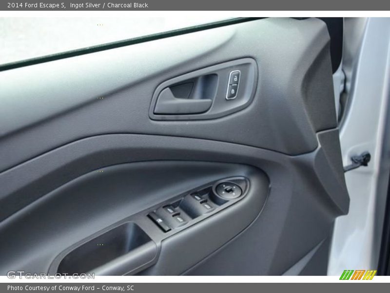 Ingot Silver / Charcoal Black 2014 Ford Escape S