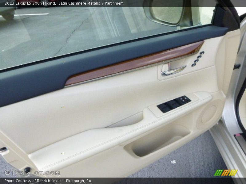 Satin Cashmere Metallic / Parchment 2013 Lexus ES 300h Hybrid