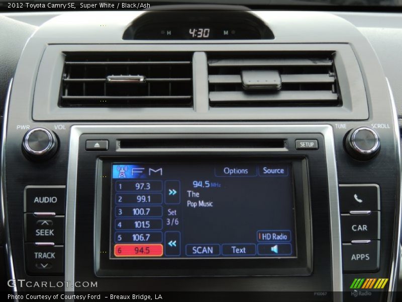 Super White / Black/Ash 2012 Toyota Camry SE