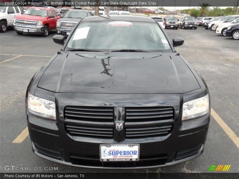 Brilliant Black Crystal Pearl / Dark Slate Gray/Light Slate Gray 2008 Dodge Magnum SE