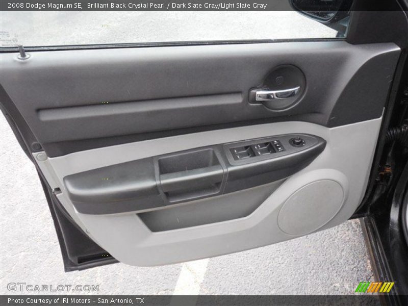 Brilliant Black Crystal Pearl / Dark Slate Gray/Light Slate Gray 2008 Dodge Magnum SE
