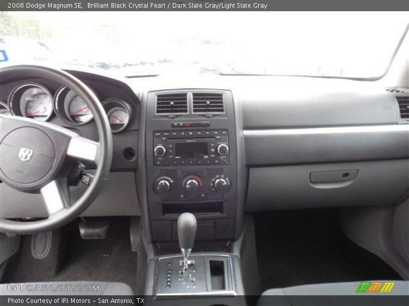 Brilliant Black Crystal Pearl / Dark Slate Gray/Light Slate Gray 2008 Dodge Magnum SE