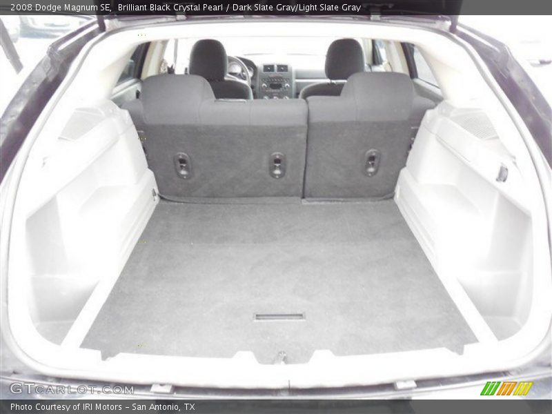 Brilliant Black Crystal Pearl / Dark Slate Gray/Light Slate Gray 2008 Dodge Magnum SE