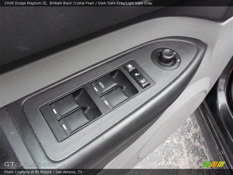 Brilliant Black Crystal Pearl / Dark Slate Gray/Light Slate Gray 2008 Dodge Magnum SE