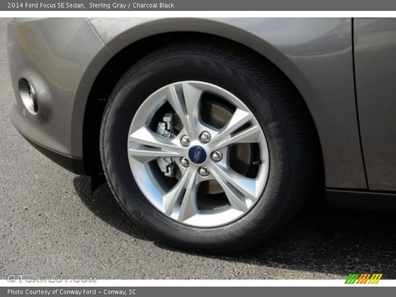 Sterling Gray / Charcoal Black 2014 Ford Focus SE Sedan