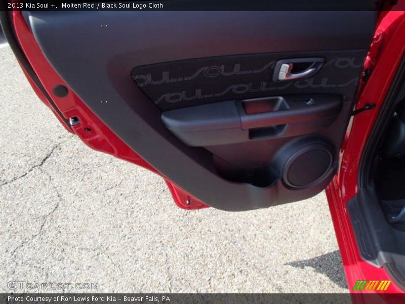 Molten Red / Black Soul Logo Cloth 2013 Kia Soul +