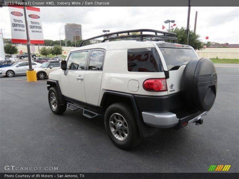 Iceberg White / Dark Charcoal 2011 Toyota FJ Cruiser 4WD