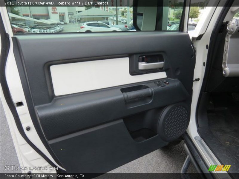 Iceberg White / Dark Charcoal 2011 Toyota FJ Cruiser 4WD