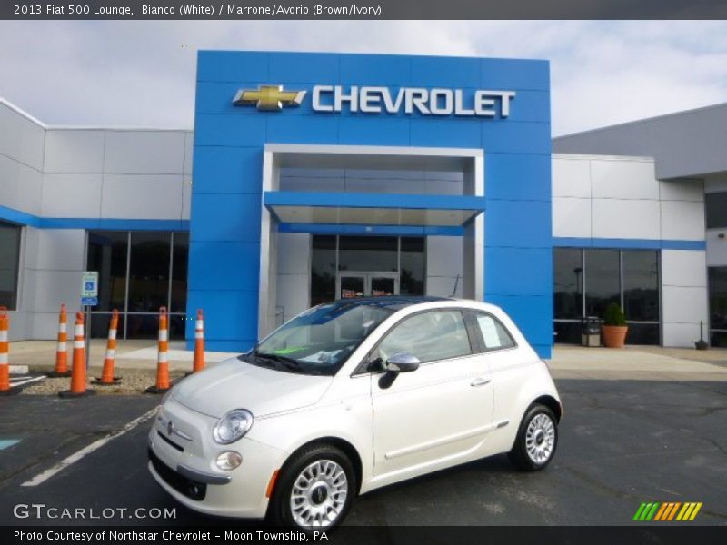 Bianco (White) / Marrone/Avorio (Brown/Ivory) 2013 Fiat 500 Lounge