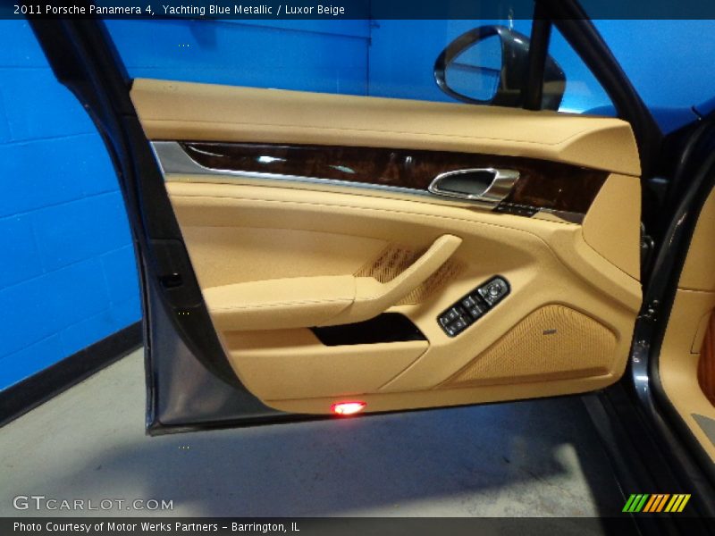 Yachting Blue Metallic / Luxor Beige 2011 Porsche Panamera 4