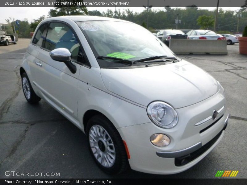 Front 3/4 View of 2013 500 Lounge