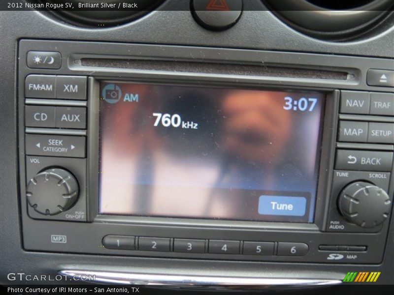 Brilliant Silver / Black 2012 Nissan Rogue SV