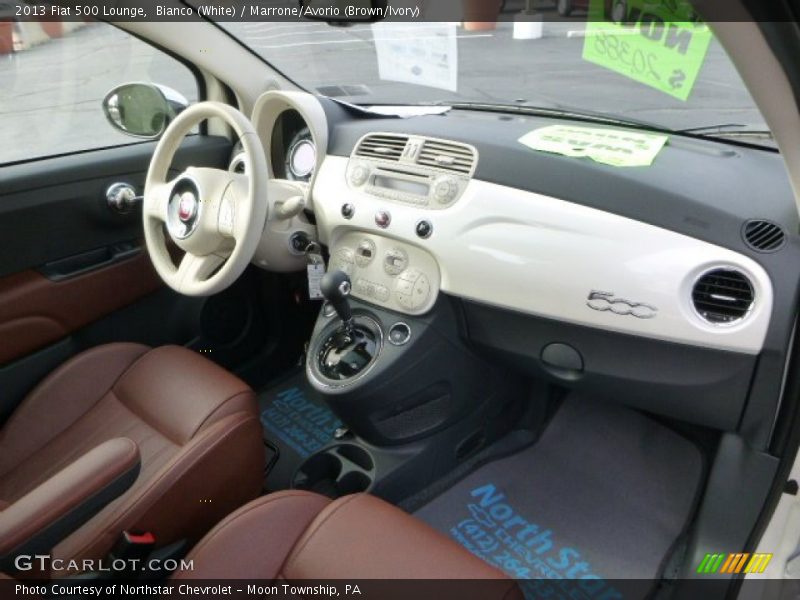 Bianco (White) / Marrone/Avorio (Brown/Ivory) 2013 Fiat 500 Lounge