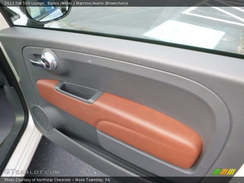 Bianco (White) / Marrone/Avorio (Brown/Ivory) 2013 Fiat 500 Lounge